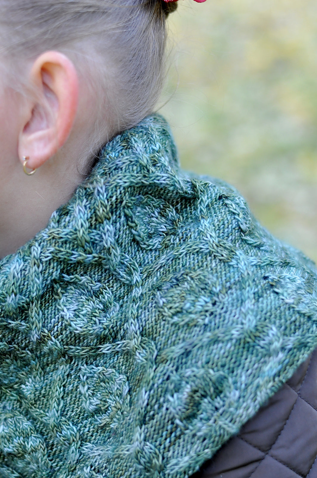 Опис вʼязання Dancing Leaves Snood