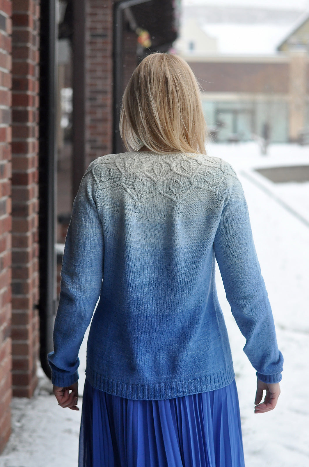 Listopad Cardigan Knitting Pattern