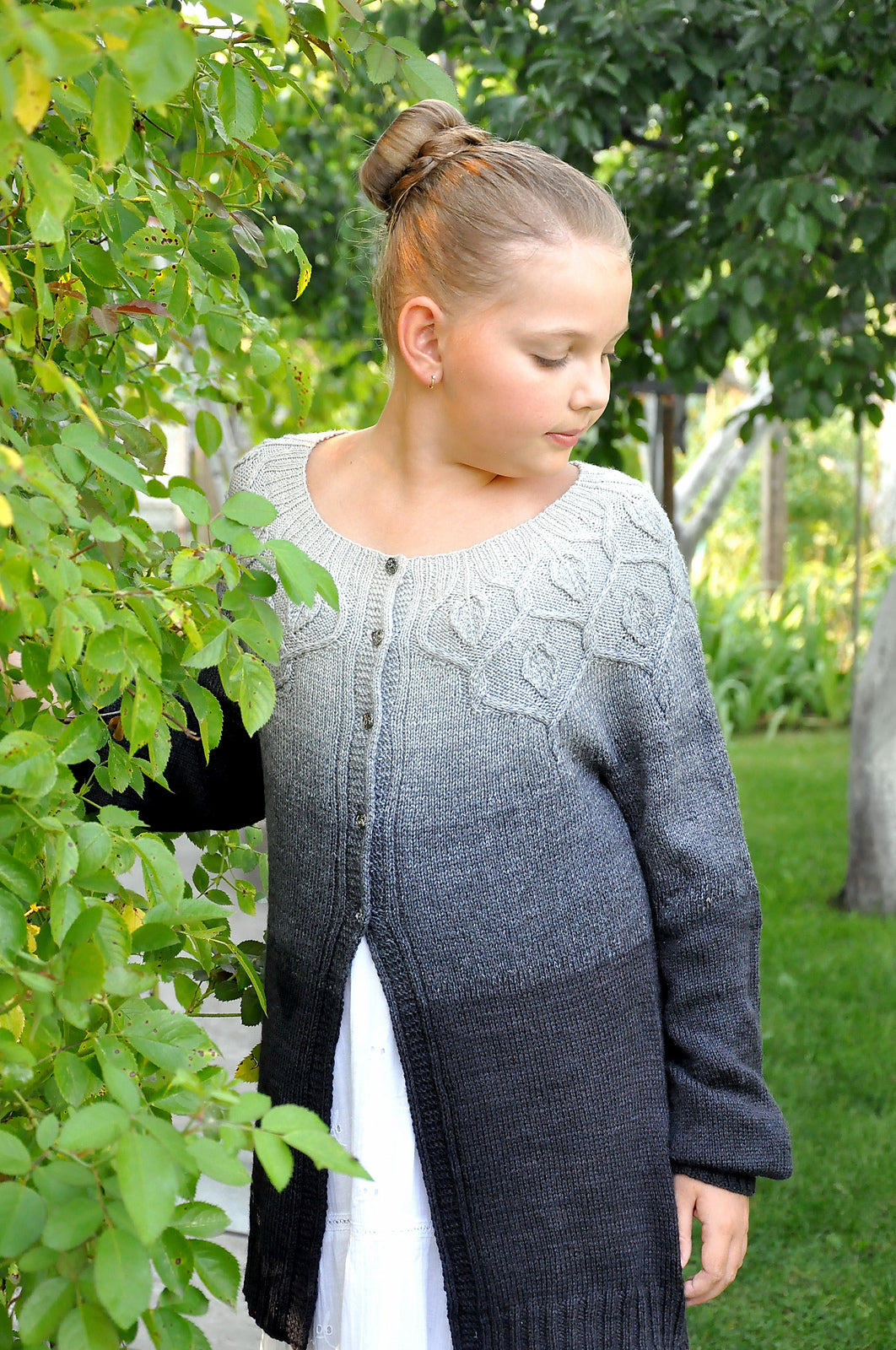 Опис вʼязання Dancing Leaves Cardigan