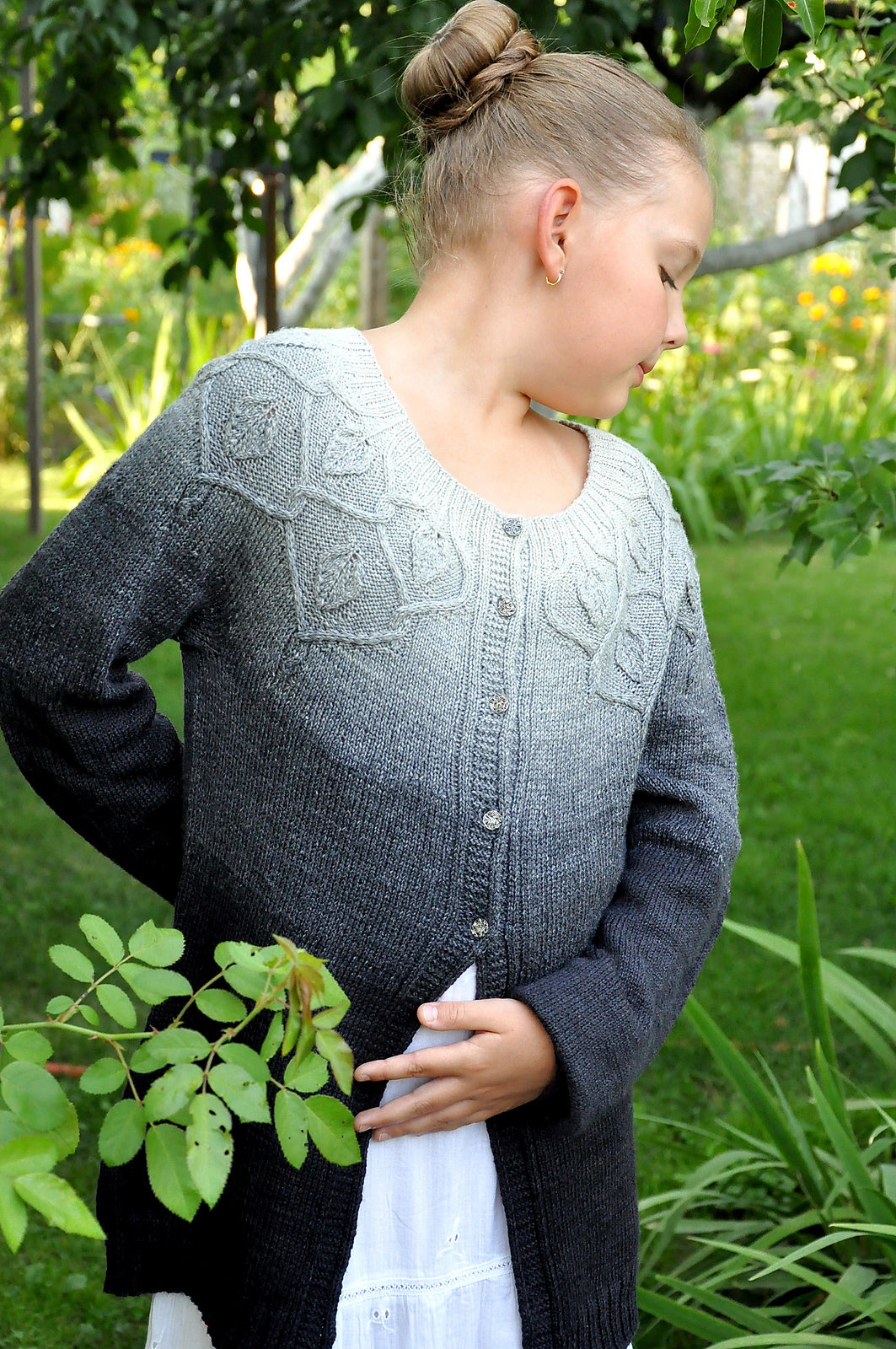 Опис вʼязання Dancing Leaves Cardigan