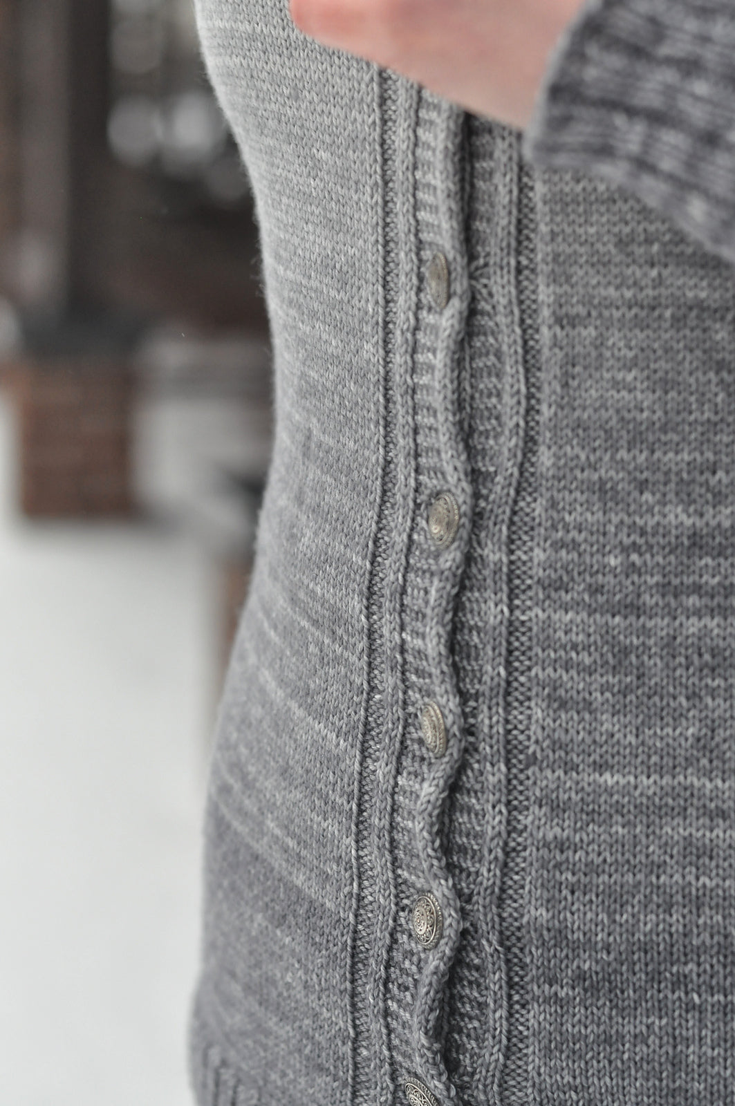 Опис вʼязання Ladie's Autumn Whirlpool Cardigan