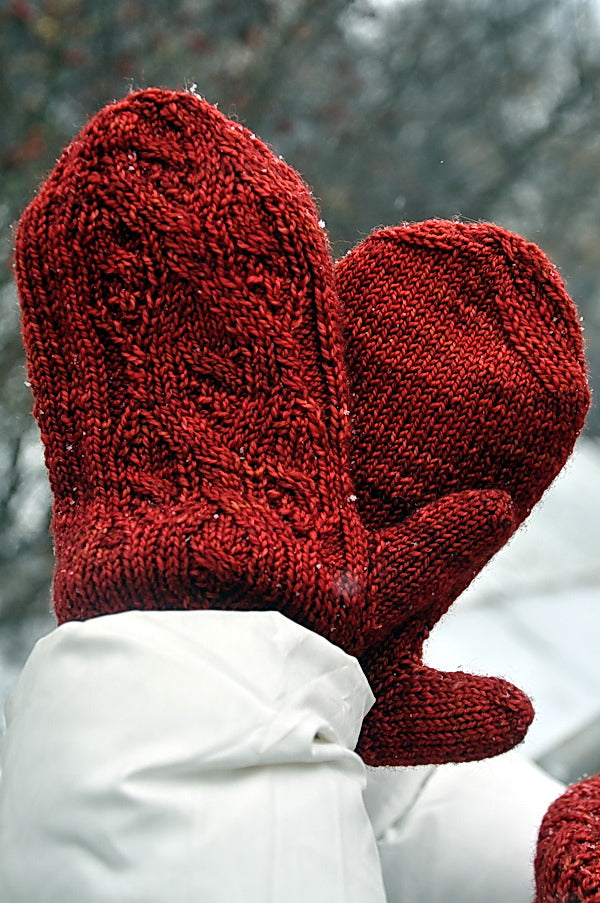 Fanciful Flower Mittens Knitting Pattern