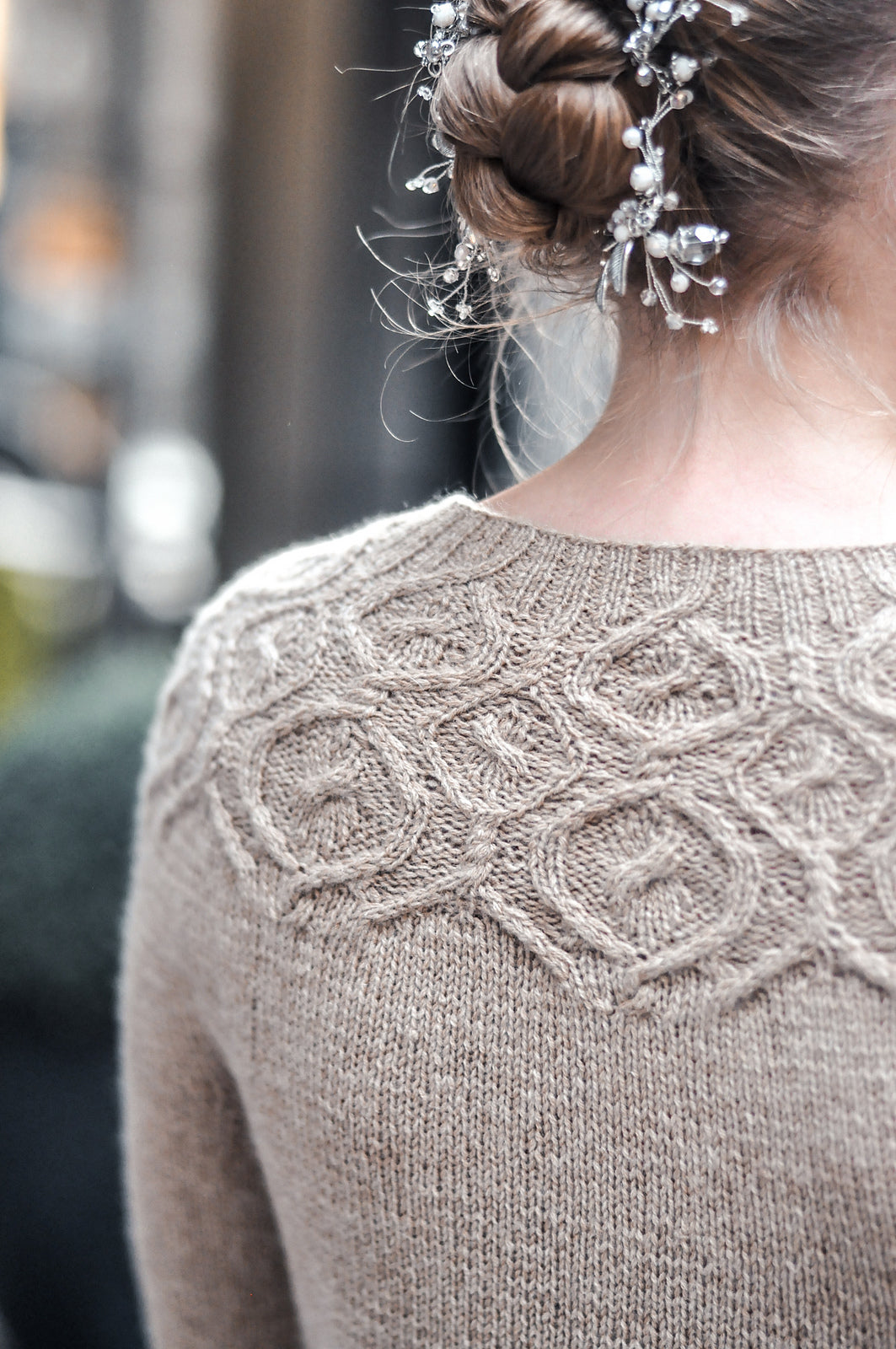 Опис вʼязання Fanciful Flower Cardigan