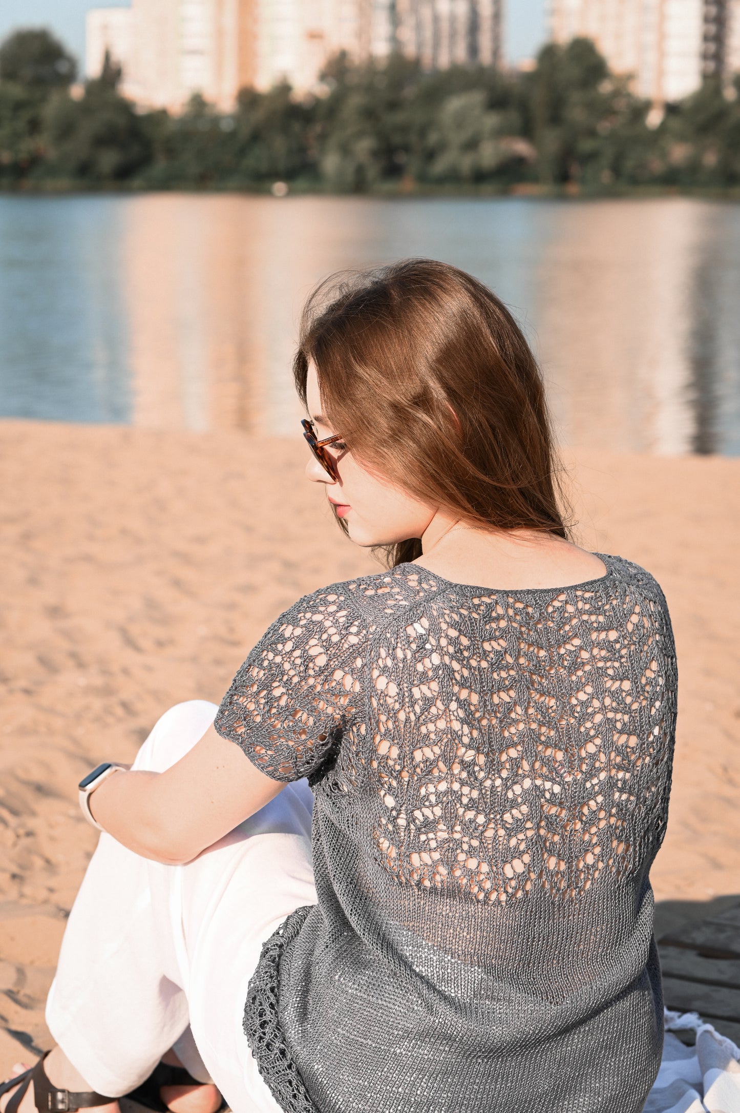 Silent Bloom Top Knitting Pattern