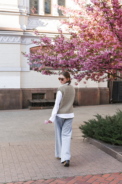Опис вʼязання Vinca Vest